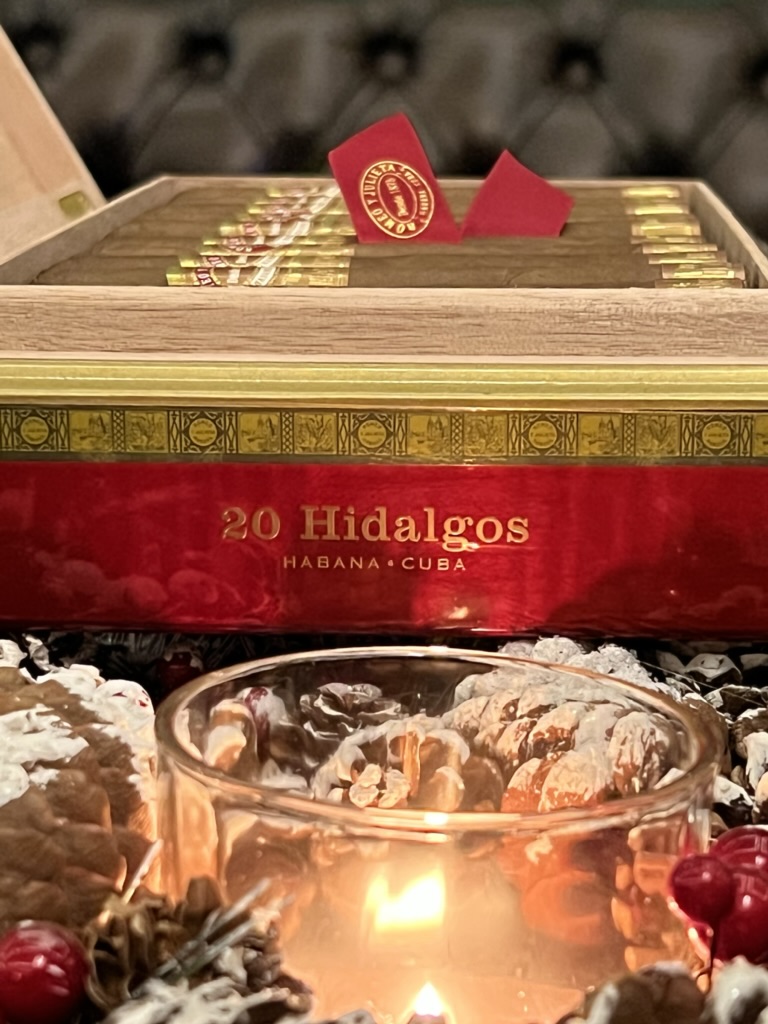 Romeo Y Julieta Linea D'Oro Hidalgos